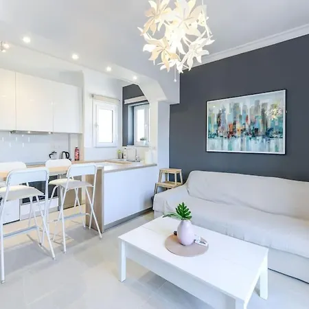 Modern Close To Metaxourgeio Apartment *